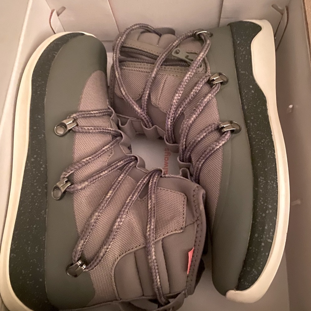 NIB Hiking Boots - Picture 2 of 7